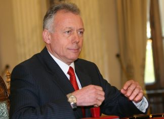 Fost ministru al Mediului si Padurilor, BANUIT ca ar fi organizat o licitatie CU DEDICATIE