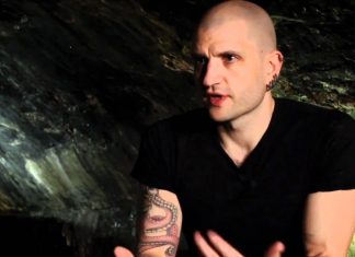 China Mieville. Navigind cu trenul printre cirtite ucigase