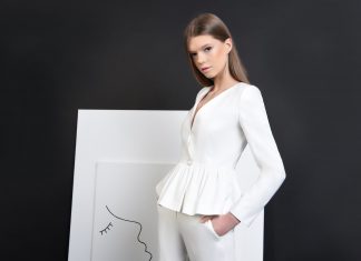 Poarta alb cu eleganta