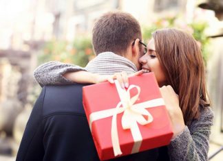 10 lucruri amuzante pe care sa le faci cu iubitul tau, weekendul acesta