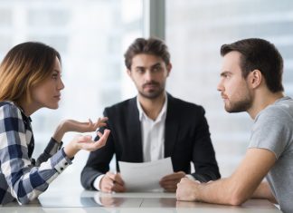 Barbati vs Femei. Cine castiga si cine pierde intr-un divort