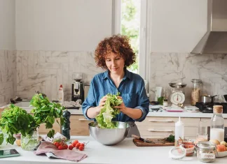 Cate calorii ar trebui sa mananci intr-o zi? Afla acum