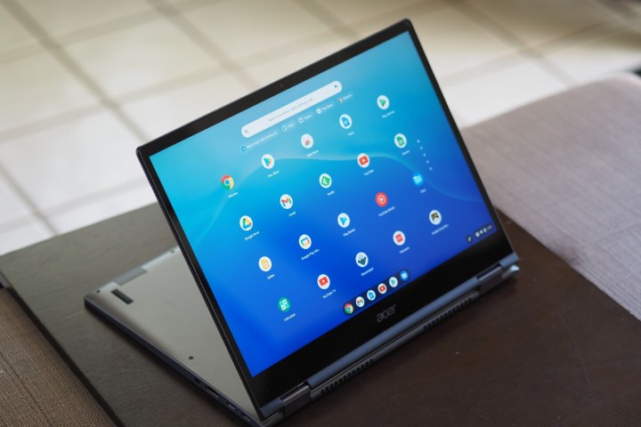 Acer Chromebook Spin 713 in modul prezentare.